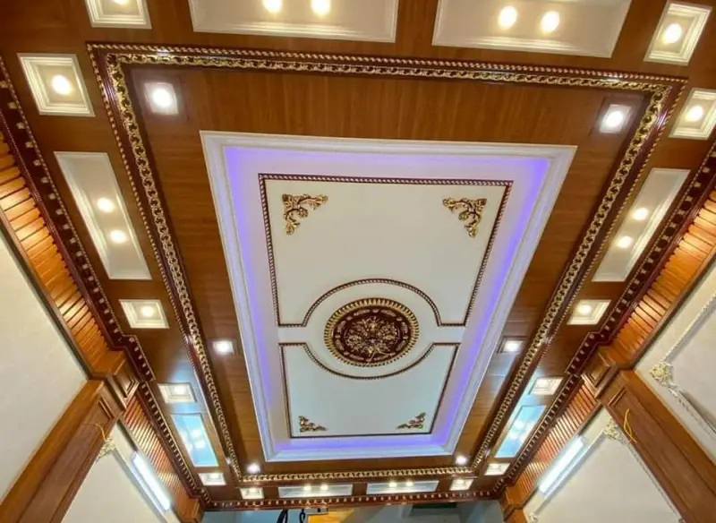 Trần nhựa đang được nhiều gia chủ thi công