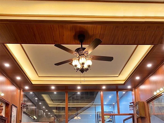 Các mẫu trần nhựa Nano phòng khách đẹp và bền bỉ
