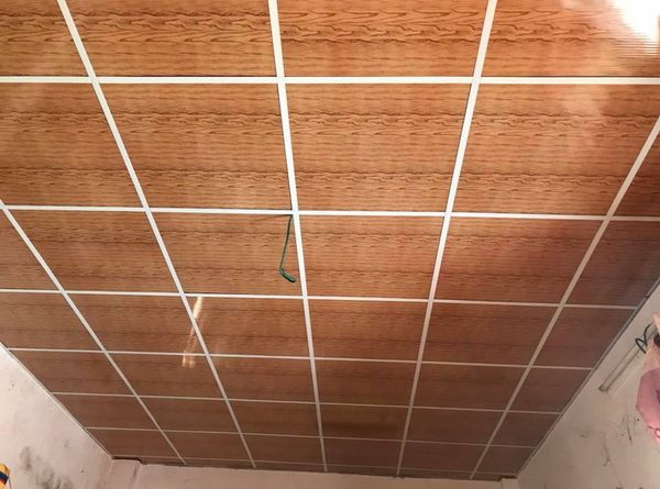 Trần nhựa 3D giả gỗ toát lên được sự sang trọng cho không gian sử dụng