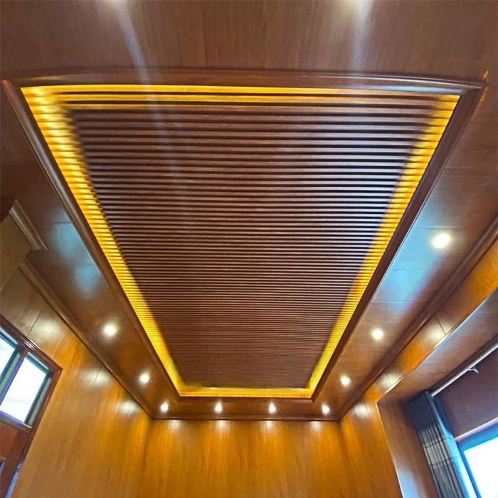 Trần nhựa lam sóng giật cấp độc đáo