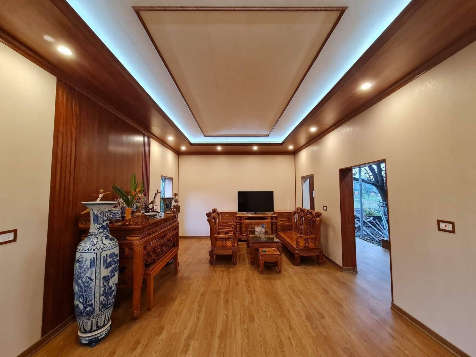 Nhiều người lựa chọn dịch vụ thi công ốp tường nhựa tại Hải Dương