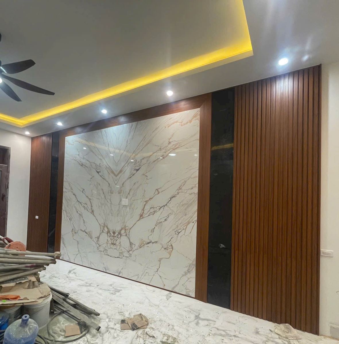 Nội Thất An Nam thi công ốp tường nhựa giả gỗ chất lượng